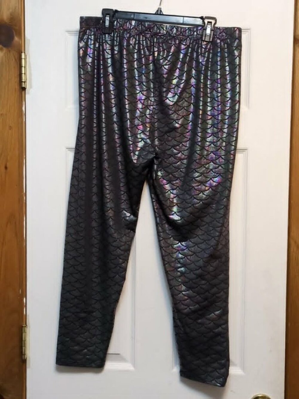 Holographic Foil Printed Leggings Sz 4X Mermaid Fish Scale Prism Irridescent - Picture 3 of 5